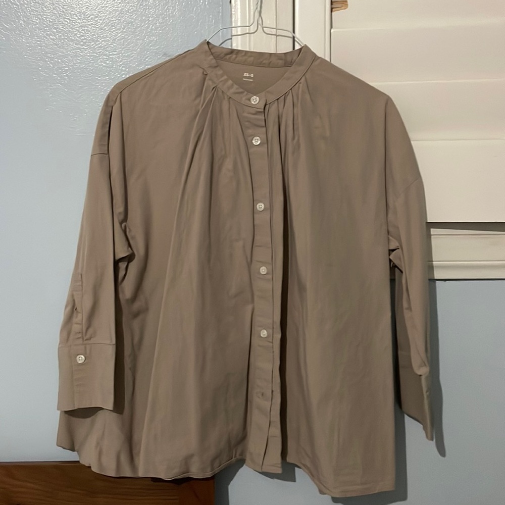muji light beige shirt. normal wear. breezy